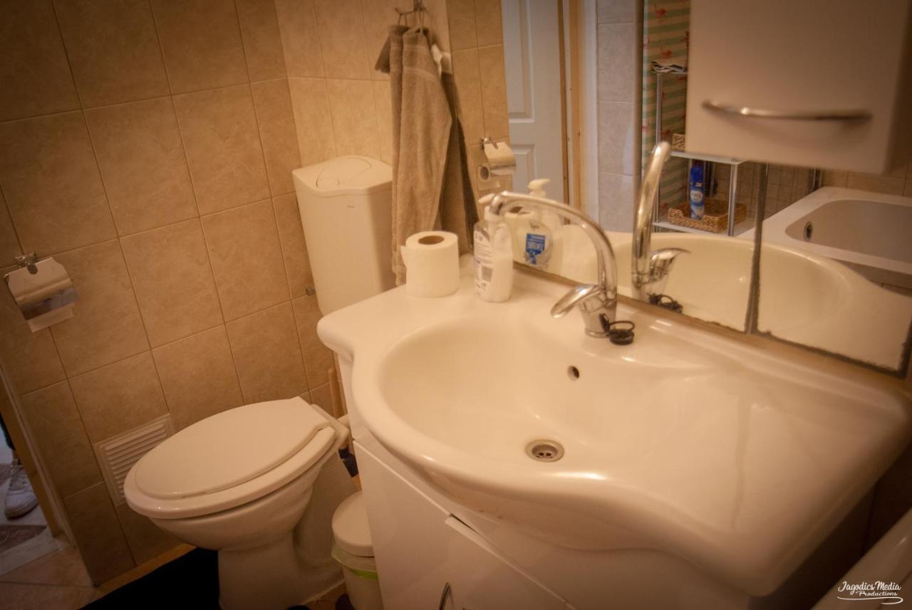 Lovely Central Apartment With Free Parking, Koezponthoz Koezeli 3 Szobas Lakas Yanıkkale Dış mekan fotoğraf