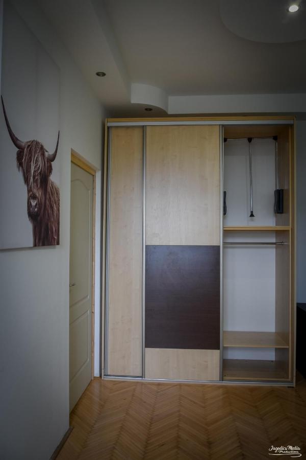 Lovely Central Apartment With Free Parking, Koezponthoz Koezeli 3 Szobas Lakas Yanıkkale Dış mekan fotoğraf