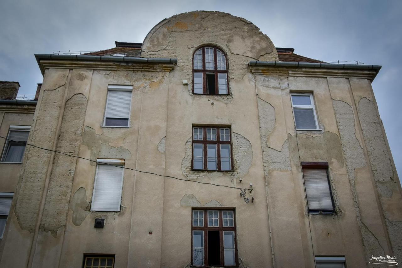 Lovely Central Apartment With Free Parking, Koezponthoz Koezeli 3 Szobas Lakas Yanıkkale Dış mekan fotoğraf