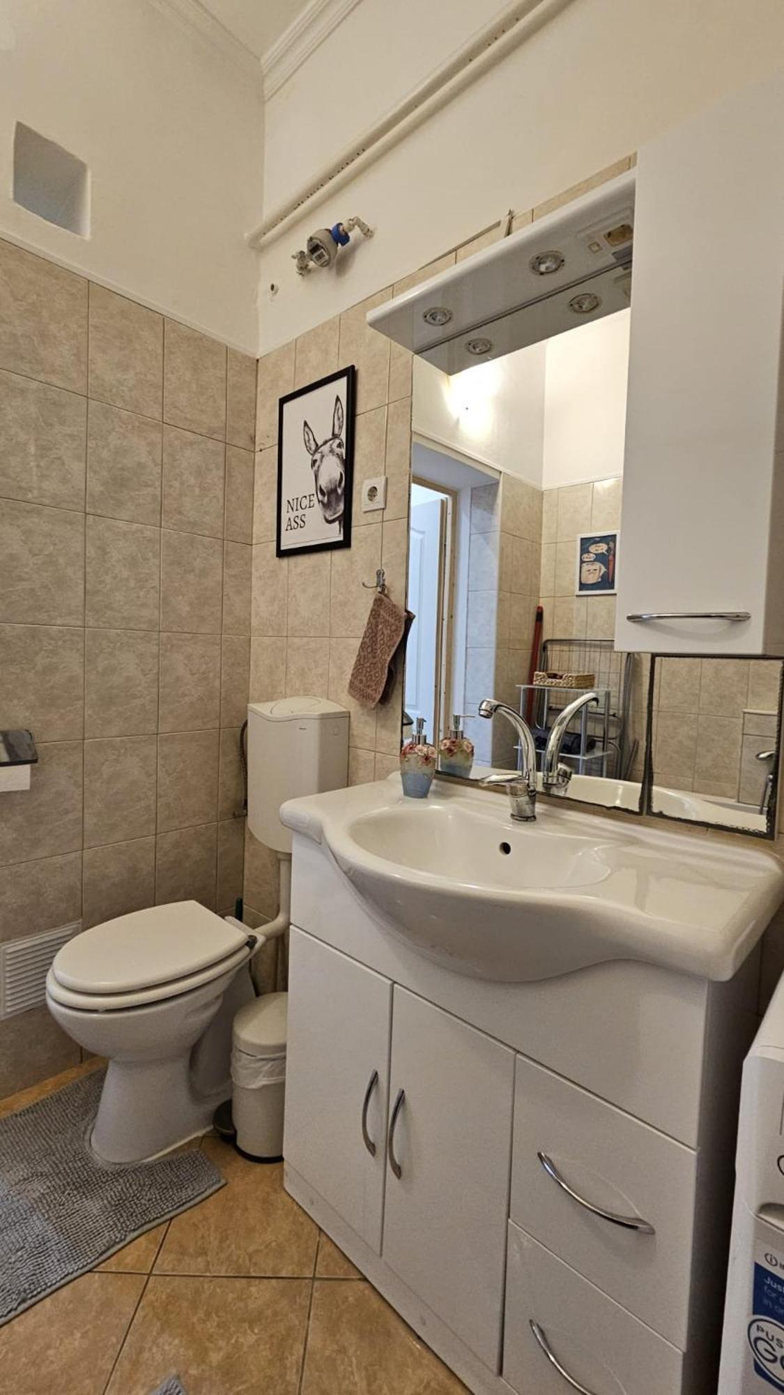 Lovely Central Apartment With Free Parking, Koezponthoz Koezeli 3 Szobas Lakas Yanıkkale Dış mekan fotoğraf
