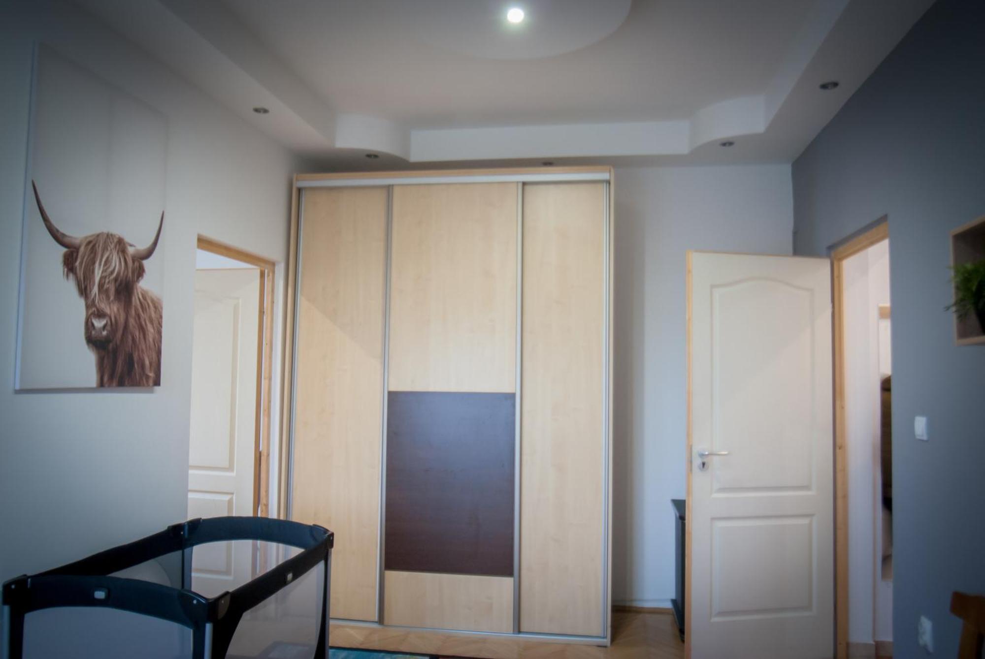 Lovely Central Apartment With Free Parking, Koezponthoz Koezeli 3 Szobas Lakas Yanıkkale Dış mekan fotoğraf
