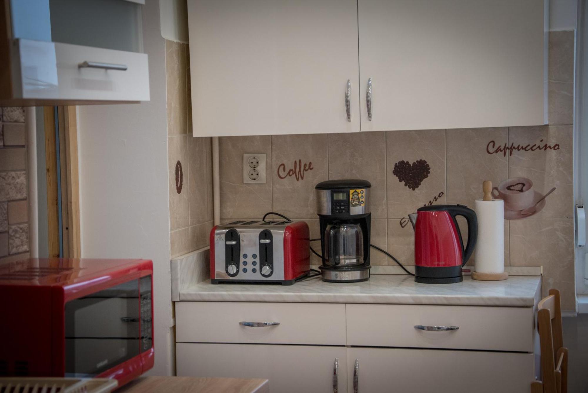Lovely Central Apartment With Free Parking, Koezponthoz Koezeli 3 Szobas Lakas Yanıkkale Dış mekan fotoğraf