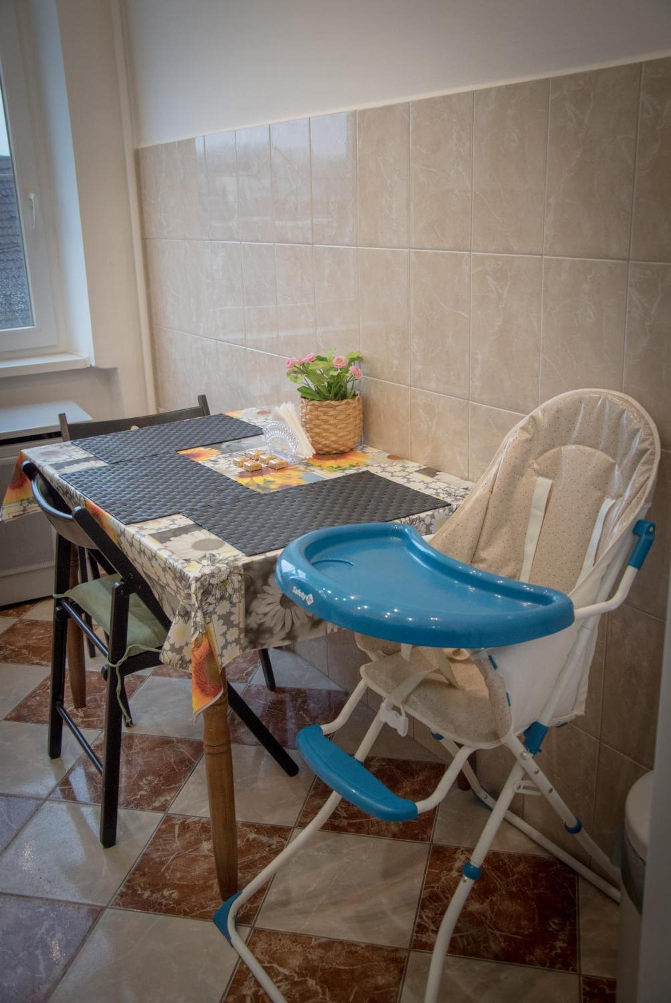 Lovely Central Apartment With Free Parking, Koezponthoz Koezeli 3 Szobas Lakas Yanıkkale Dış mekan fotoğraf