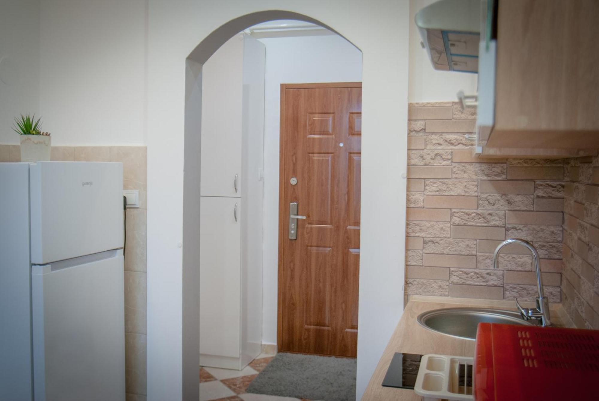 Lovely Central Apartment With Free Parking, Koezponthoz Koezeli 3 Szobas Lakas Yanıkkale Dış mekan fotoğraf
