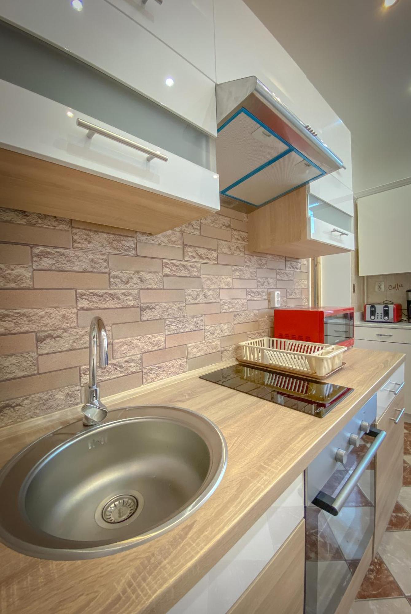 Lovely Central Apartment With Free Parking, Koezponthoz Koezeli 3 Szobas Lakas Yanıkkale Dış mekan fotoğraf